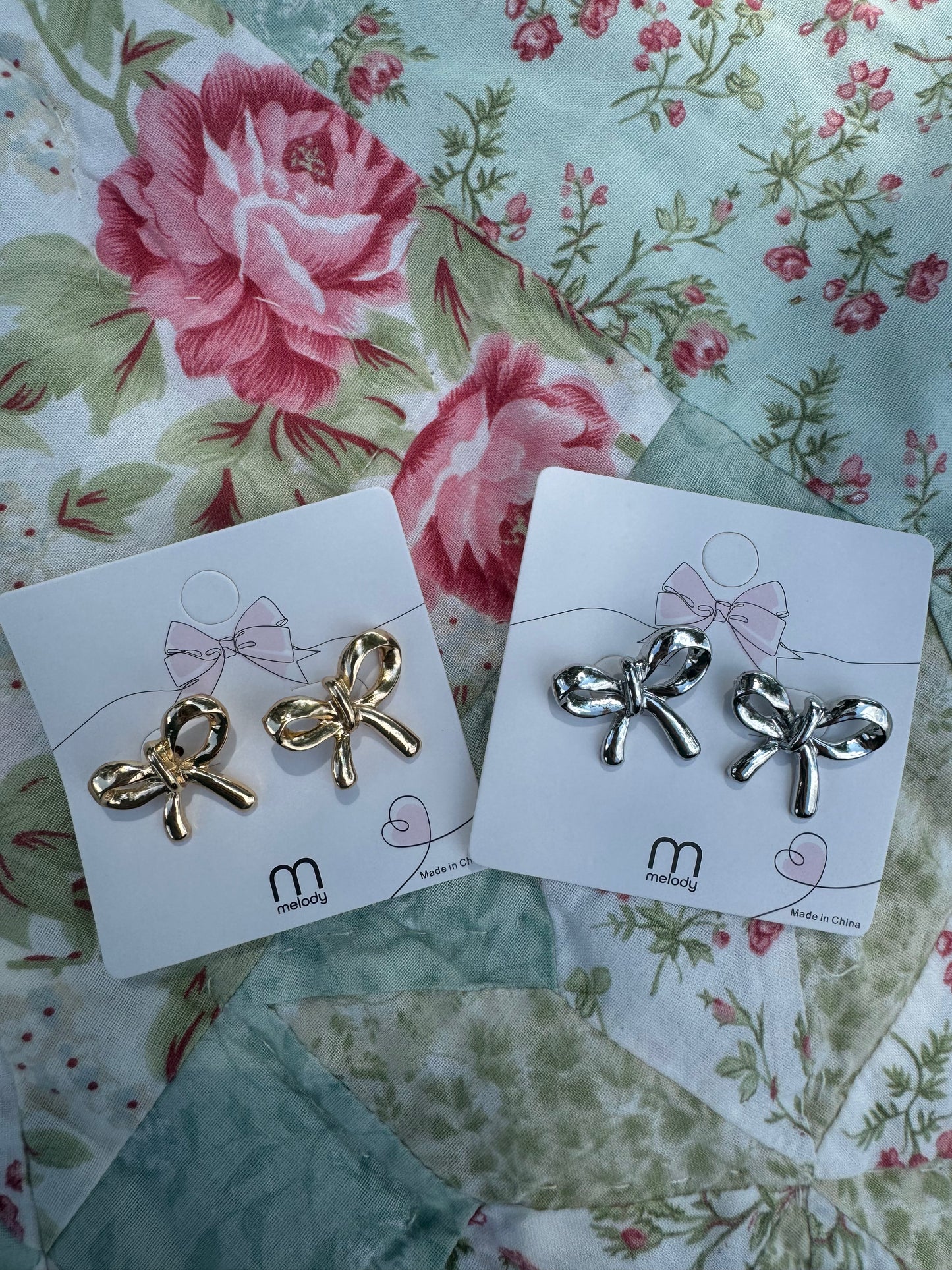 Pretty Girl Bow Earrings